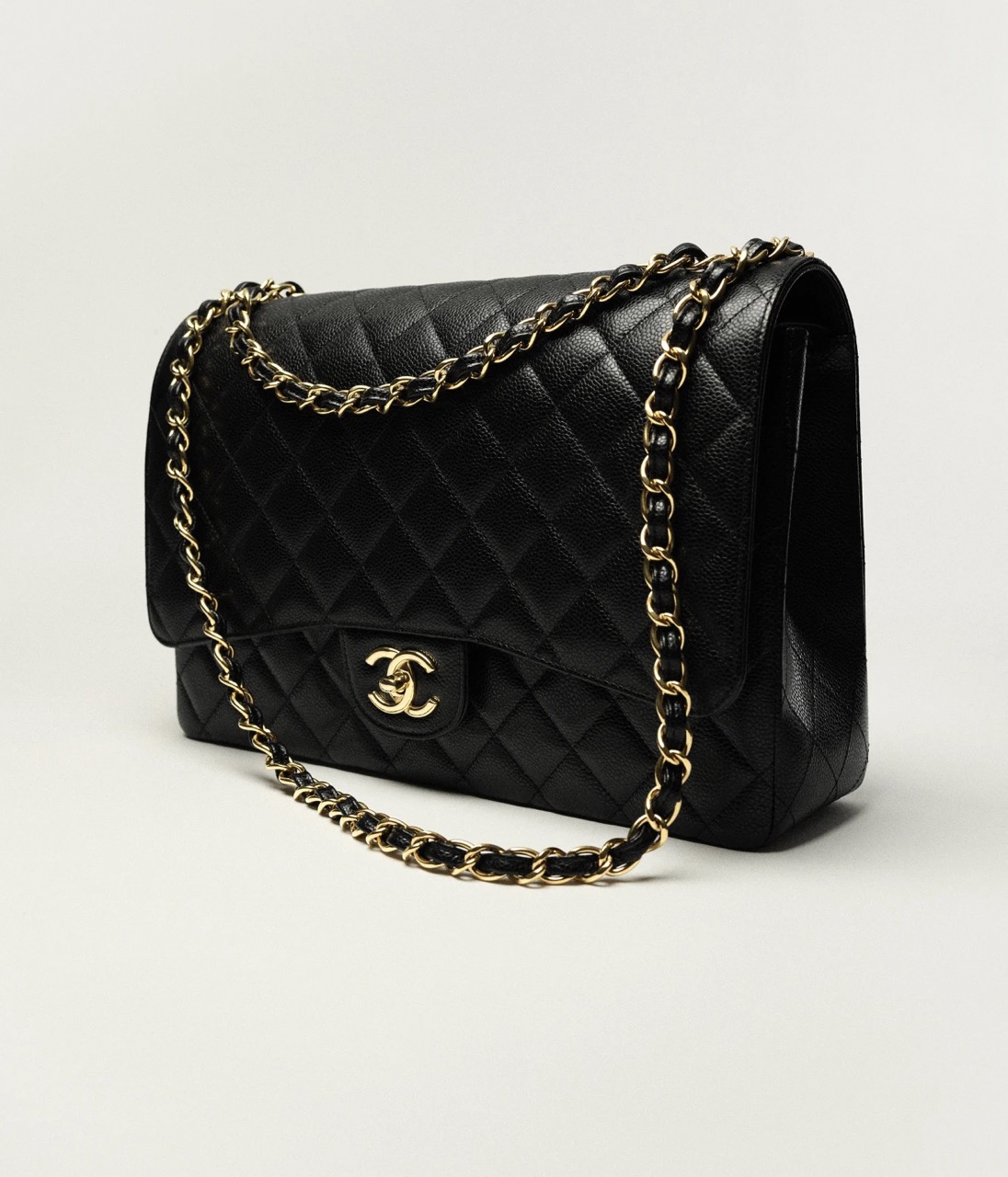 CHANEL MAXI CLASSIC HANDBAG - Grained Calfskin