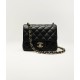 CHANEL MINI CLASSIC HANDBAG - Lambskin (13.5 × 17 × 8 cm)