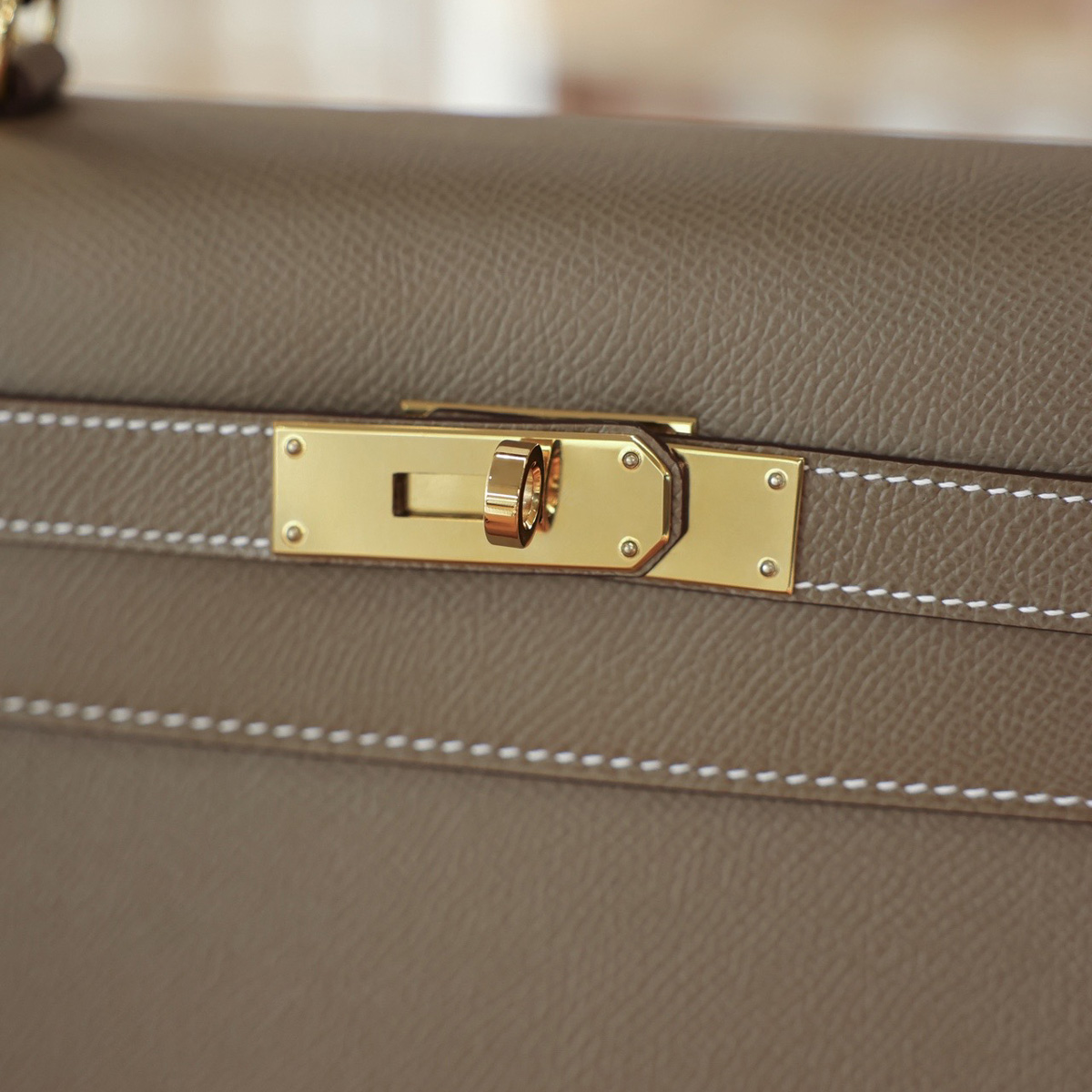 Hermès Kelly 25 Etoupe Epsom with Gold Hardware