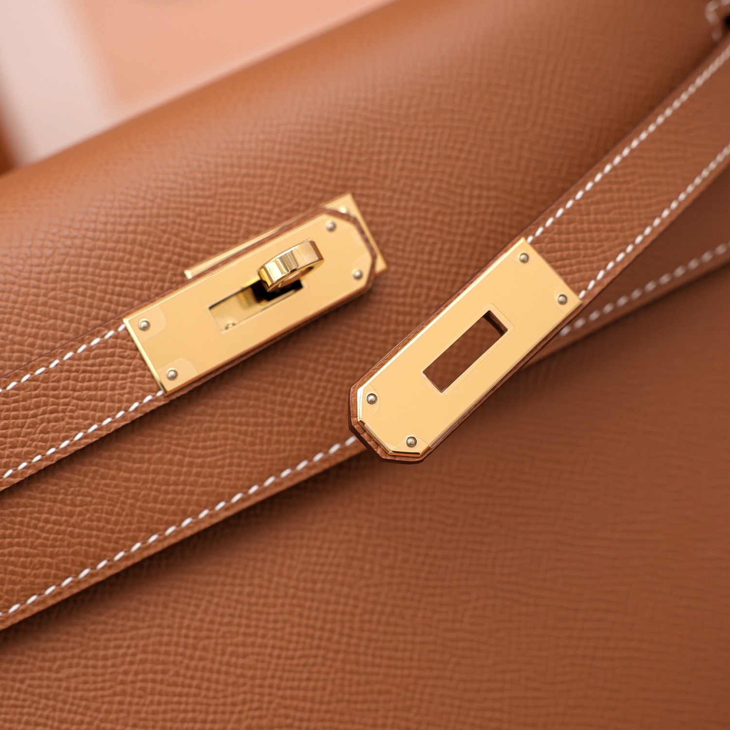 Hermès Kelly 28 Gold Epsom with Gold Hardware